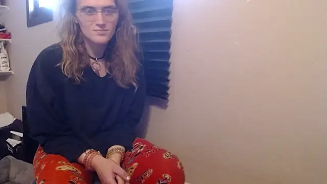 BlondeyMiyMiy online show from October 13, 9:48 pm