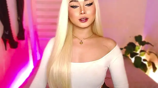 MissRumi Hunter online show from February 4, 8:13 pm