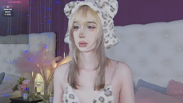 cutetomie online show from February 7, 9:10 pm