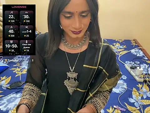 LuvLayla online show from April 9, 11:33 pm