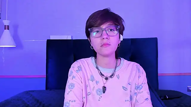 Tsuki Maru online show from March 3, 8:43 am