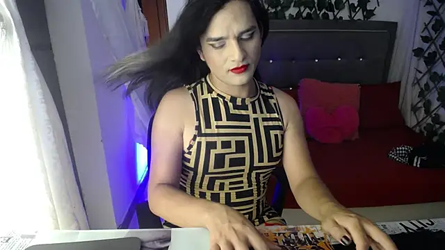 ivone golosa online show from November 18, 8:42 pm