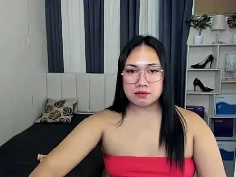 TsUncutKaren online show from February 8, 6:30 am