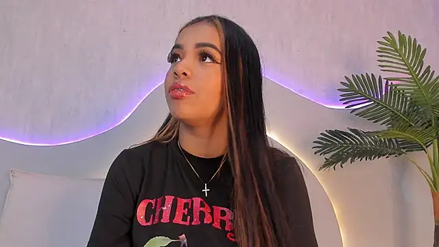 CannelaSmith online show from March 9, 9:29 pm