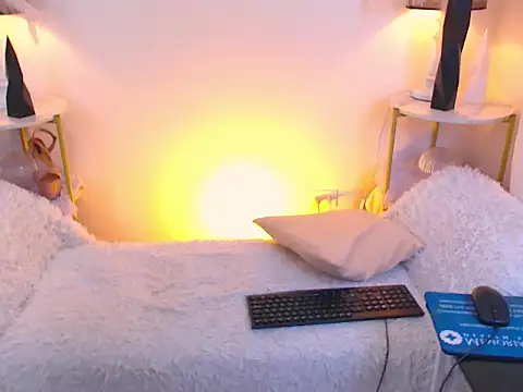 Alluring Carmela online show from February 2, 6:18 pm