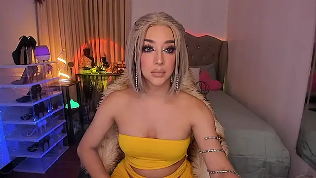 Dream Goddess online show from March 13, 12:00 pm