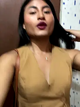 Michelle Narvaez online show from October 20, 2:37 am