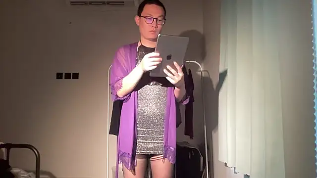 yewuzhi online show from October 3, 8:47 am