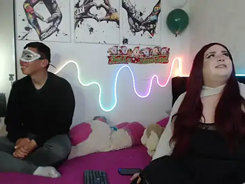 Redvelvett22 online show from November 29, 3:41 am