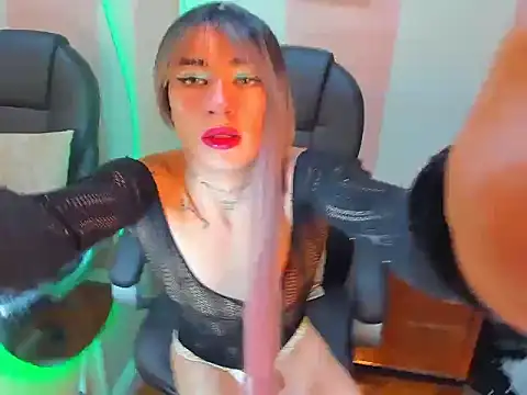 Mila Leon online show from November 13, 3:49 am