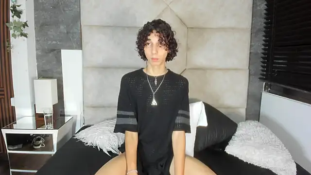 Scaarlett 22  online show from January 11, 8:15 pm