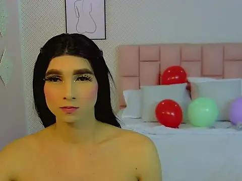 Luna LaFontaine online show from October 8, 1:56 pm