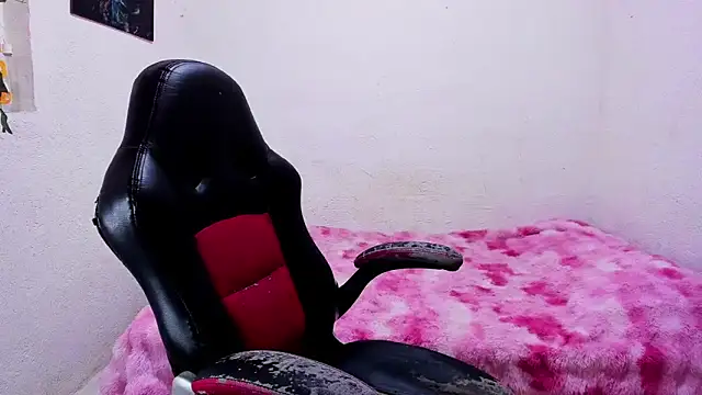 soffycarter1 online show from March 15, 6:55 pm