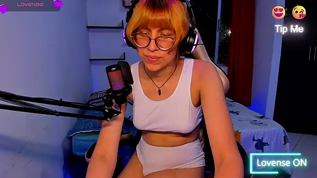 LolyCore X online show from October 22, 3:19 am