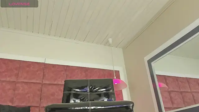 Shara Goddes05 online show from January 16, 4:21 am