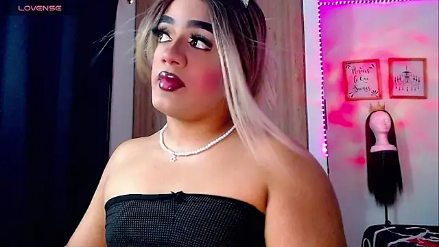 Sofiabigcock22 online show from February 12, 4:19 am