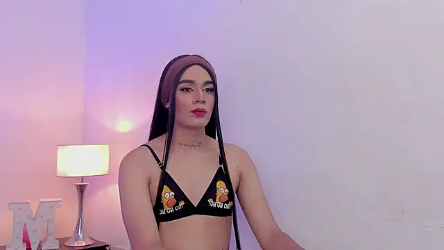 Amelia Brixton online show from April 17, 7:00 am