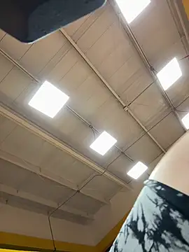 valeriahornier online show from March 12, 2:38 am