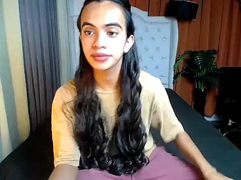 luv trix online show from February 10, 11:39 am