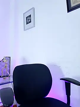 FernandaFox  online show from April 6, 4:43 am