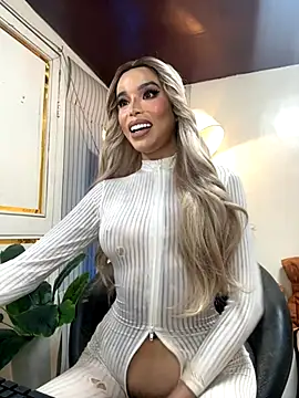  SandraHornball  online show from November 26, 10:23 pm