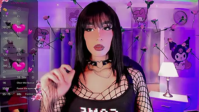 dearAlanaxxx online show from February 14, 9:10 pm