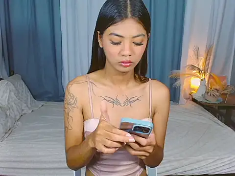 SamaraMillers online show from June 4, 3:48 pm
