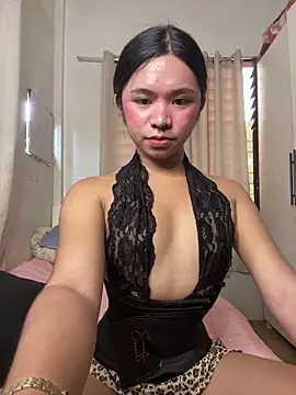 voganmarie online show from February 1, 7:18 am