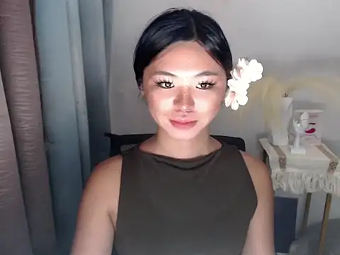 voganmarie online show from May 16, 7:28 am