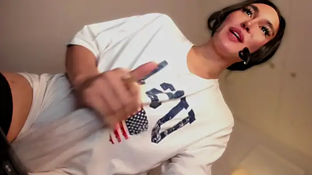 mxshemale ladyboy online show from September 24, 10:05 pm