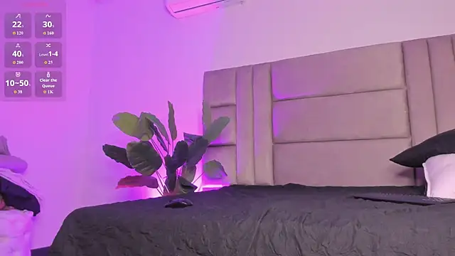 Daphne    online show from July 24, 12:48 pm