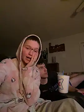 SugarNCinnamon online show from February 27, 1:33 am