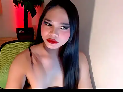 miss kcummer online show from January 11, 1:18 pm