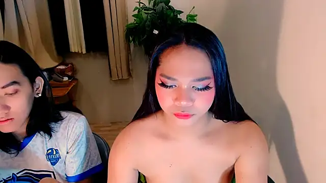 miss kcummer online show from February 8, 4:13 pm