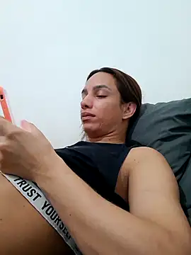 ofjuliaa online show from March 6, 7:25 am