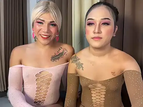 savanna pleasure online show from April 7, 8:04 am