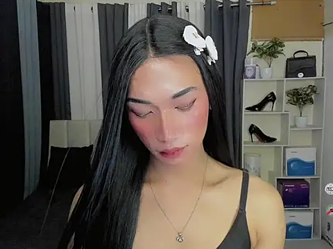 FyangFoxx online show from March 23, 1:27 pm