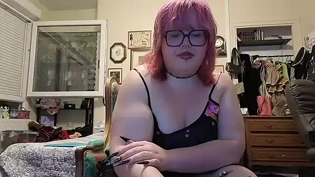 ProfaneHekate online show from June 2, 9:05 pm