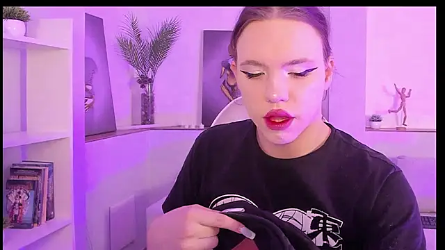 Madison dolly online show from March 8, 2:04 am