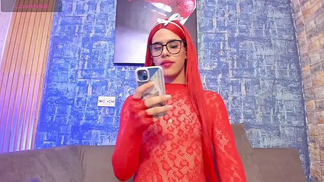 scarlettqueenx online show from February 24, 9:30 pm