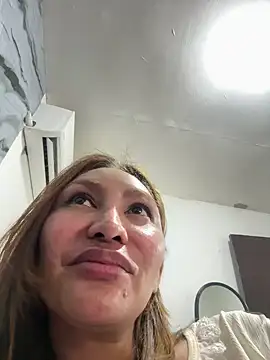 Rhieanne online show from April 7, 6:47 am