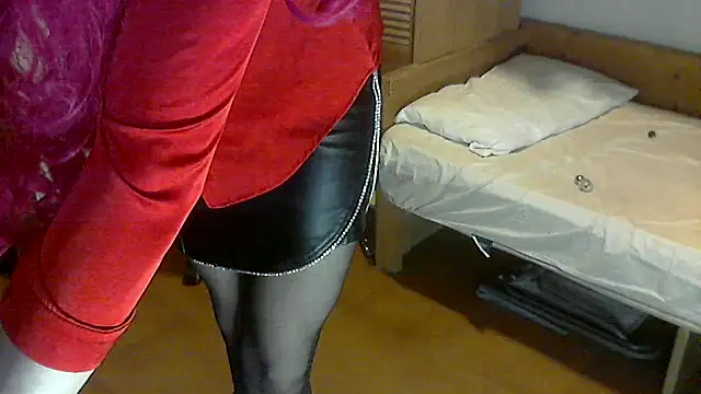 LASCHIAVA6TV72 online show from February 4, 4:00 pm