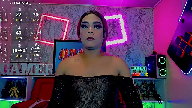 cristal villael  online show from February 28, 11:50 am