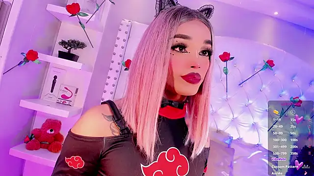 xlionsmithx online show from February 17, 10:17 pm