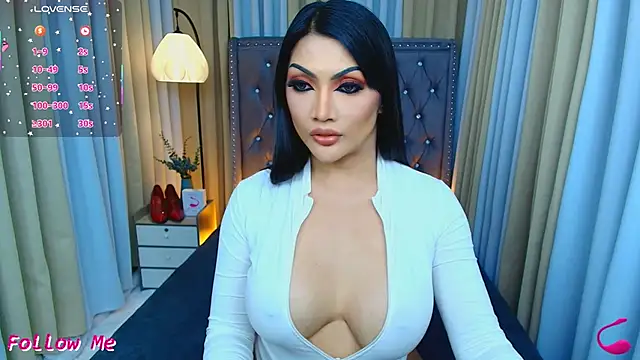 Laureen Hilton online show from March 10, 1:14 pm