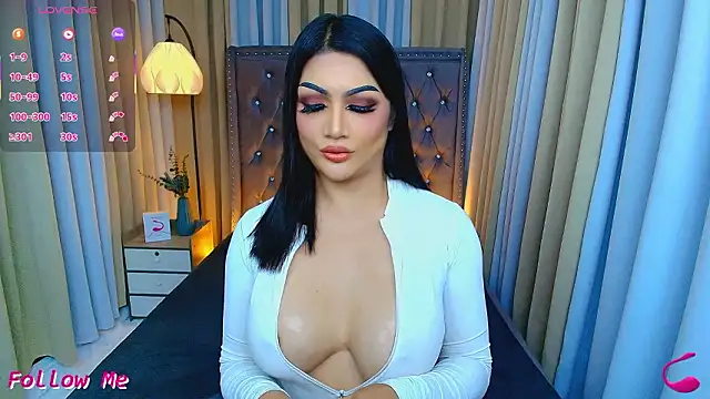 Laureen Hilton online show from March 18, 11:53 am