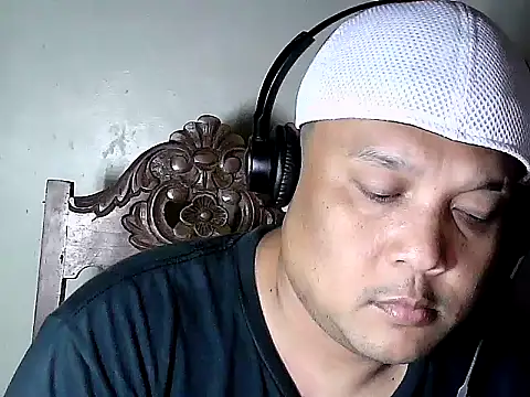 victoriacock69 online show from February 25, 12:15 am