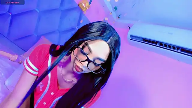 Daniiela Ember online show from March 18, 12:26 pm