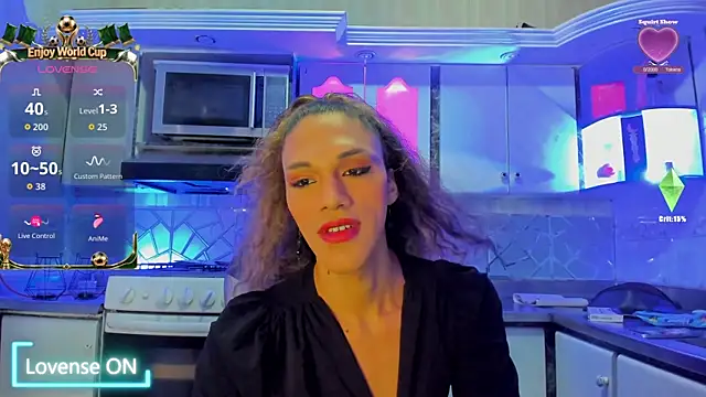 CrisOzzz online show from July 11, 7:29 pm