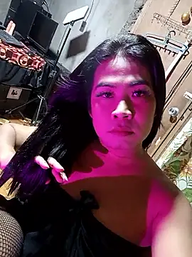 Roxanne Smith23 online show from May 23, 4:25 pm